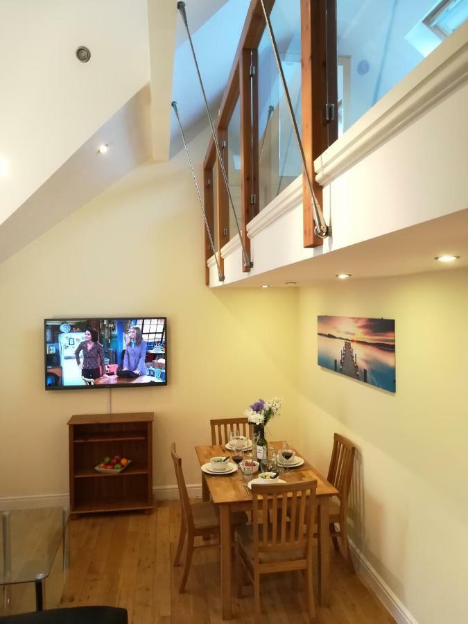 Modern, 2 Bedroom Apartment With Sofa Bed, Uplands, Swansea Exterior photo